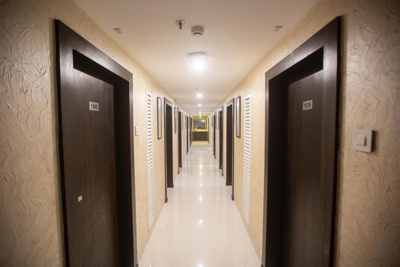 Hotel Singh'S By Wb Inn, Vashi, นาวีมุมไบ ภายนอก รูปภาพ